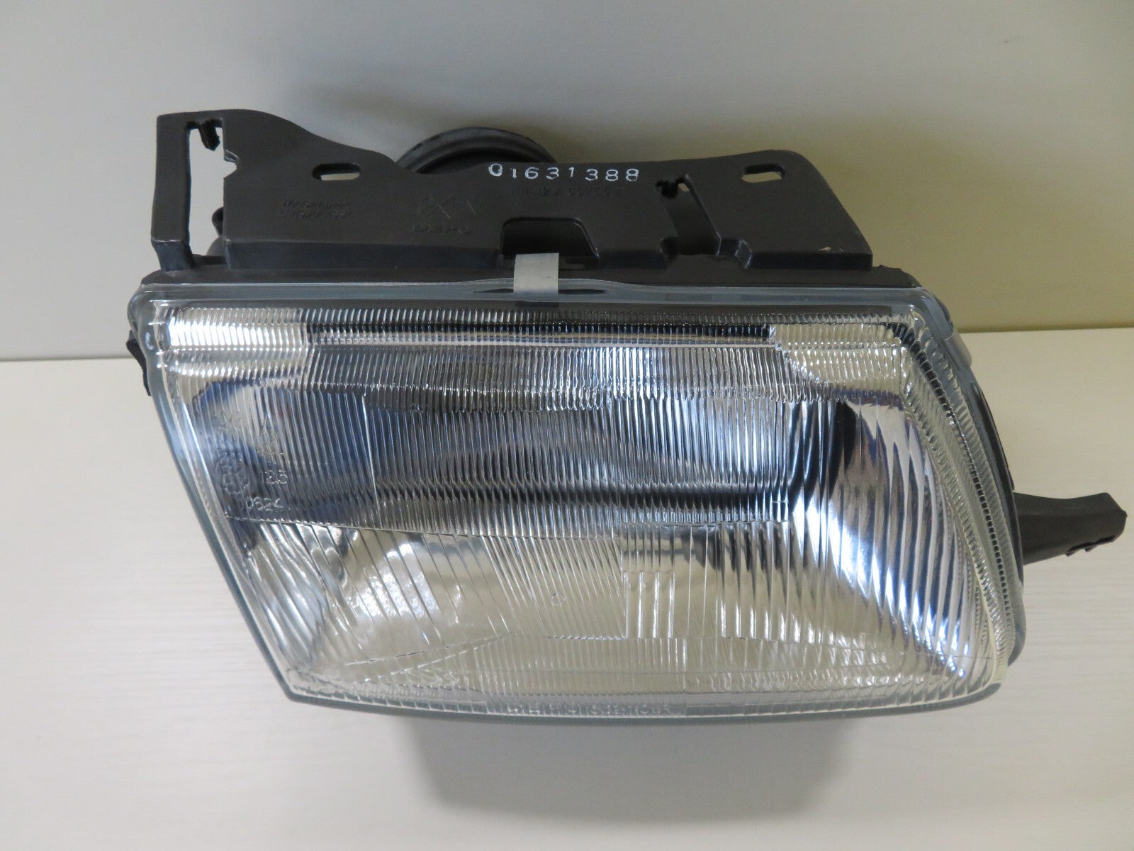 OS DRIVER RH HEADLIGHT DEPO 552-1106R-RD-EM FITS CITROEN SAXO 1996-2003 #LS1