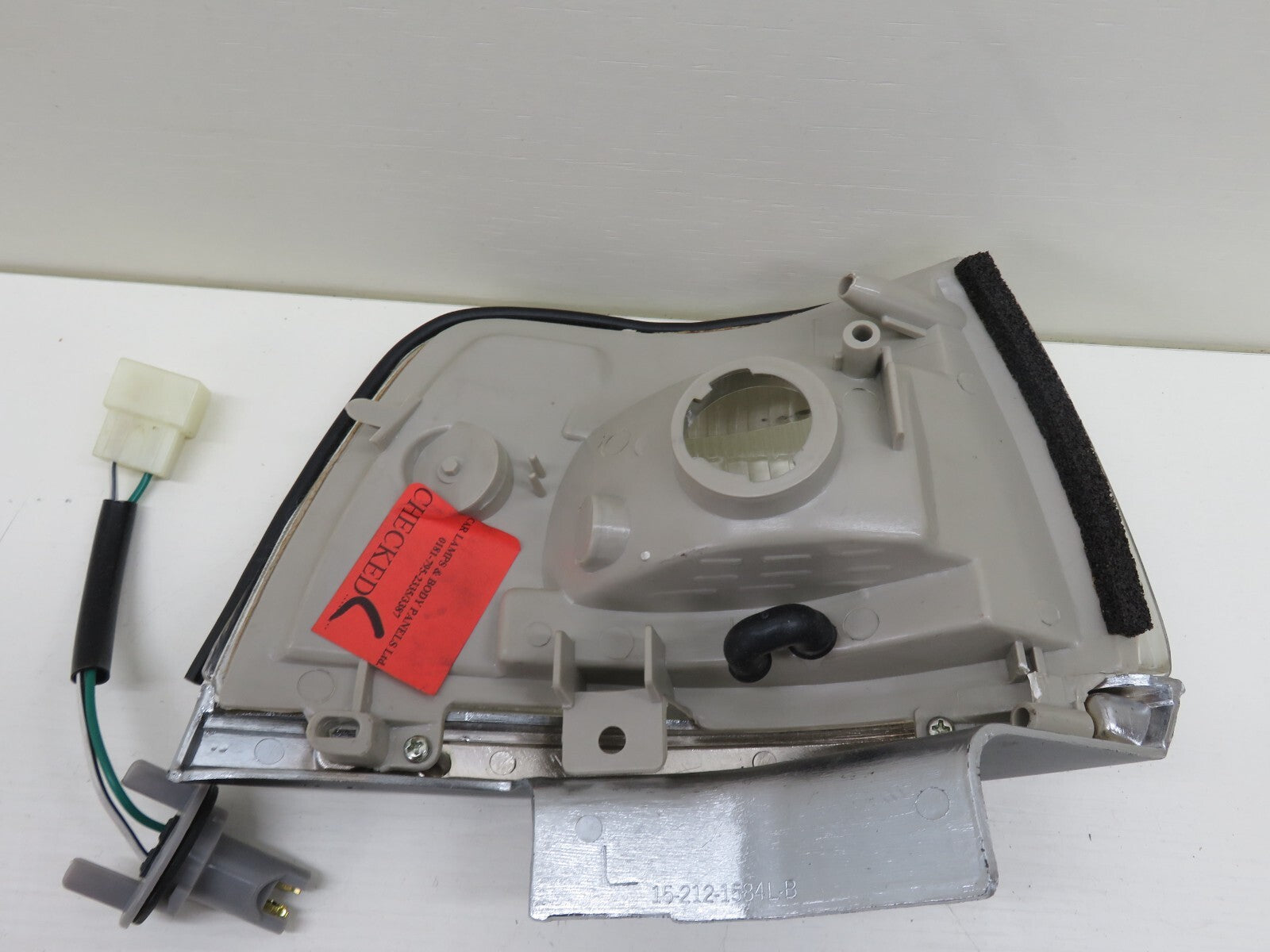 NS PASSENGER FRONT INDICATOR LIGHT FOR TOYOTA CAMRY 1986-1992 212-1584-A