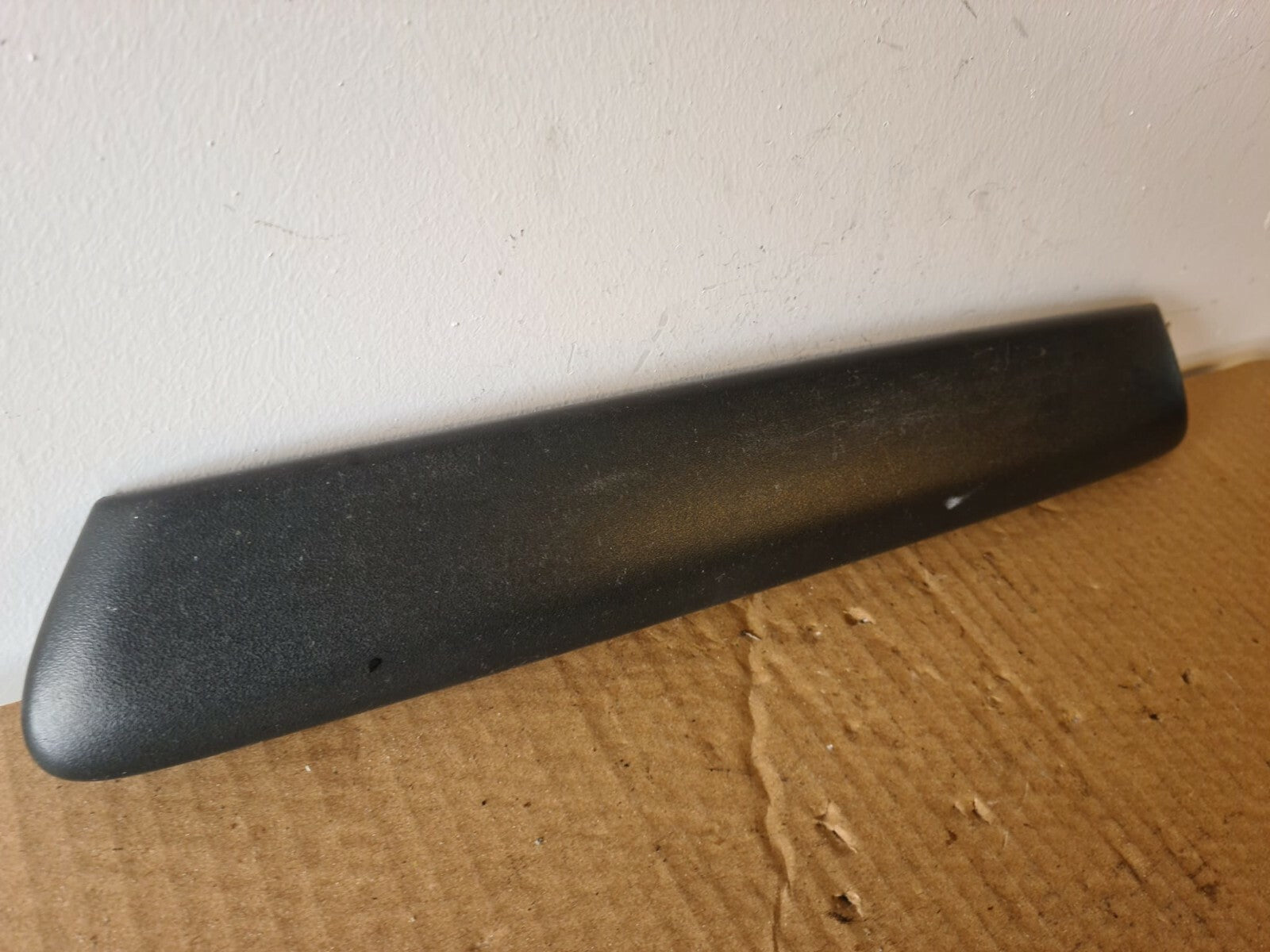 FORD FOCUS MK2 OS FRONT BUMPER TRIM 2004-2007 A34 NO2