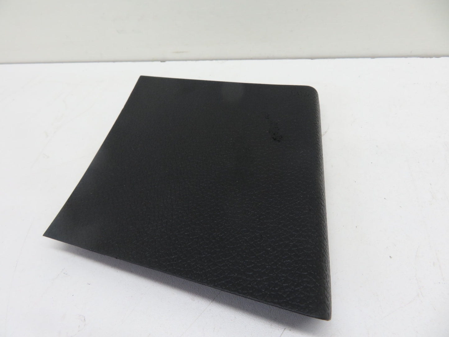 VW GOLF MK6 REAR LIGHT ACCESS TRIM OS 5K6867658 2009-2013 1500-7