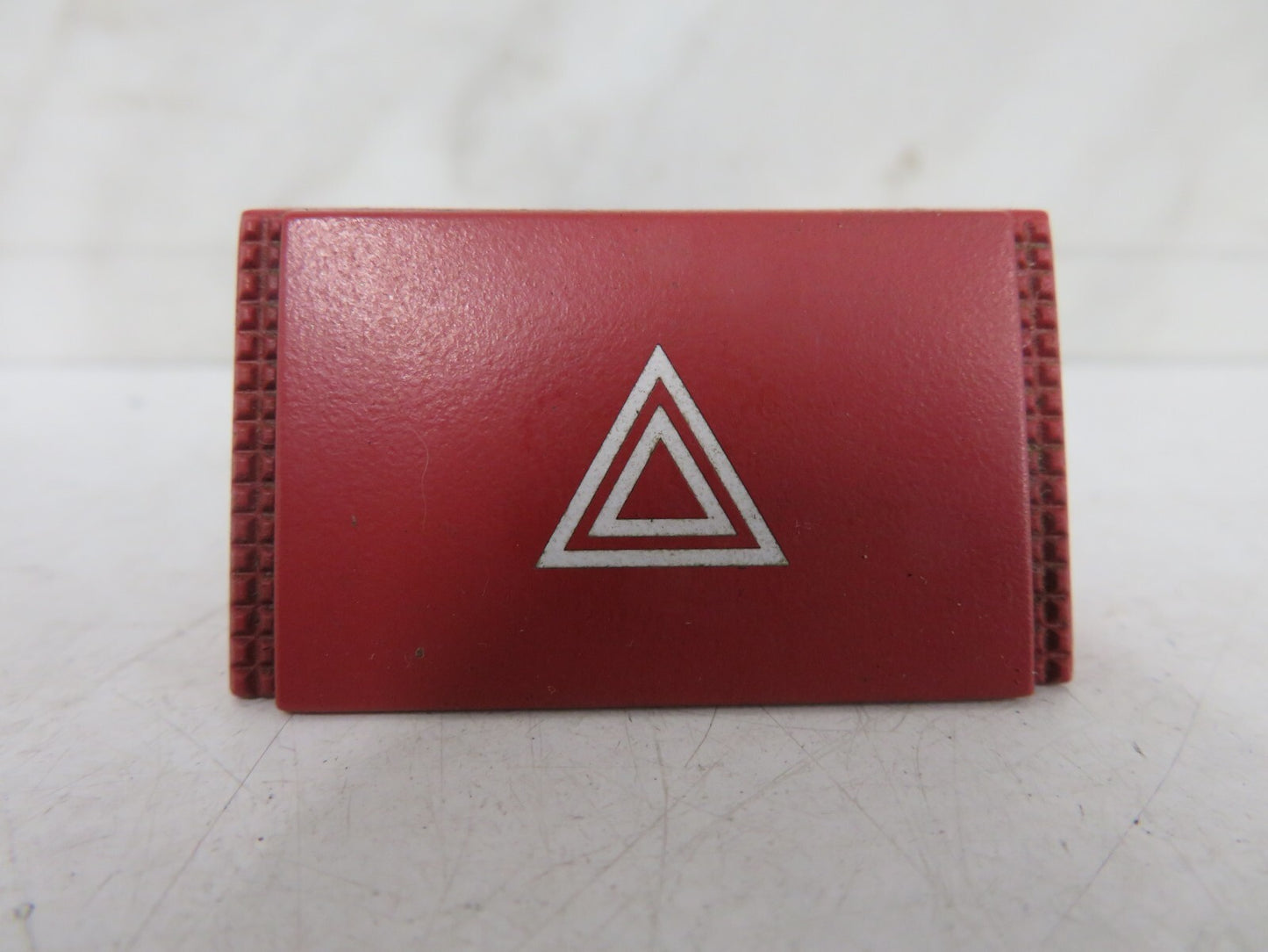 HYUNDAI GETZ HAZARD SWITCH 2002-2005 1234-19