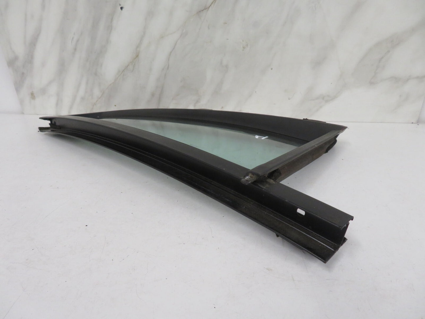 FORD MONDEO MK3 ESTATE NS PASSENGER REAR QUARTER GLASS WINDOW 2001-2007 MX1520-1