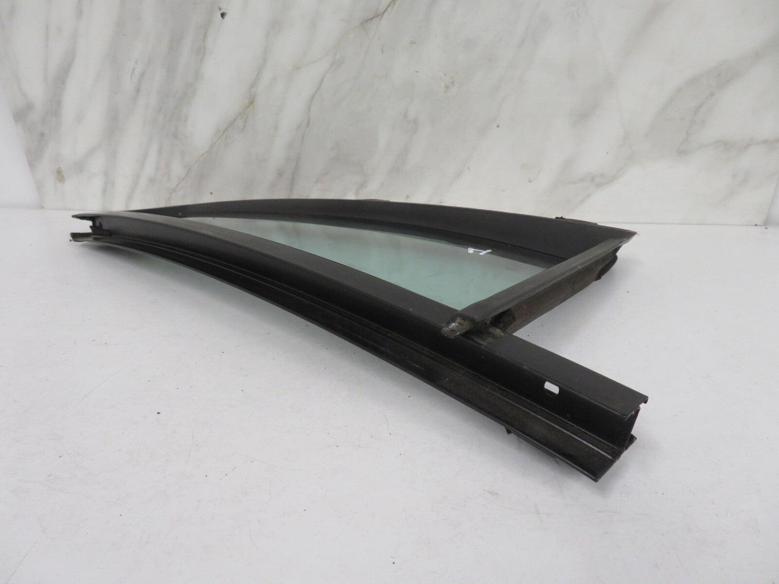 FORD MONDEO MK3 ESTATE NS PASSENGER REAR QUARTER GLASS WINDOW 2001-2007 MX1520-1