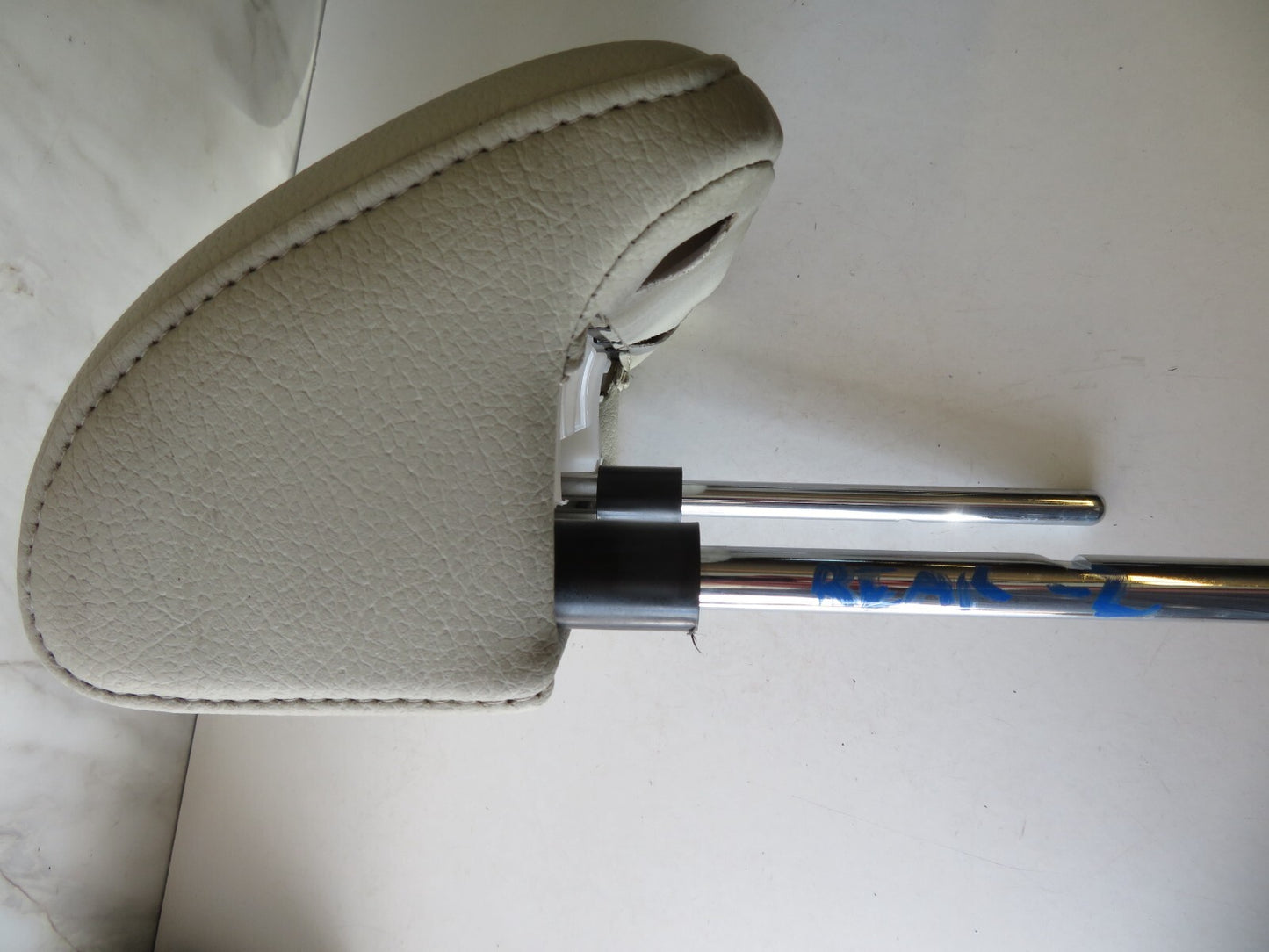 SAAB 93 CONVERTIBLE REAR LEATHER CREAM HEADREST 2004-2012 AMS1605-2