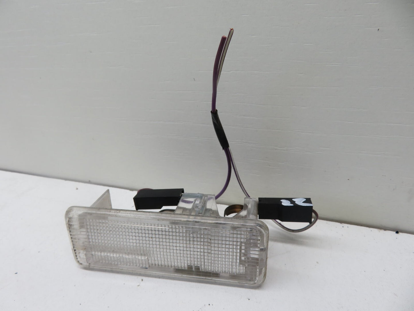 LAND ROVER FREELANDER 1 INTERIOR BOOT LIGHT 1997-2006 1730-22