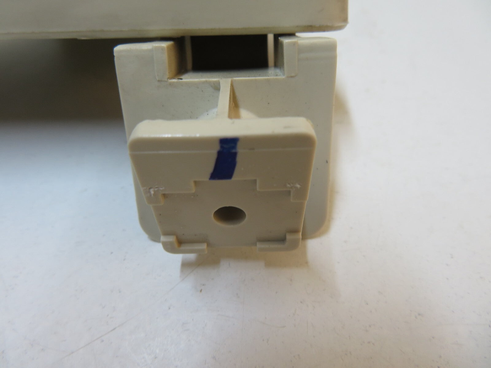 CITROEN C4 SUNGLASSES STORAGE ROOF HANDLE 2004-2010 HT05