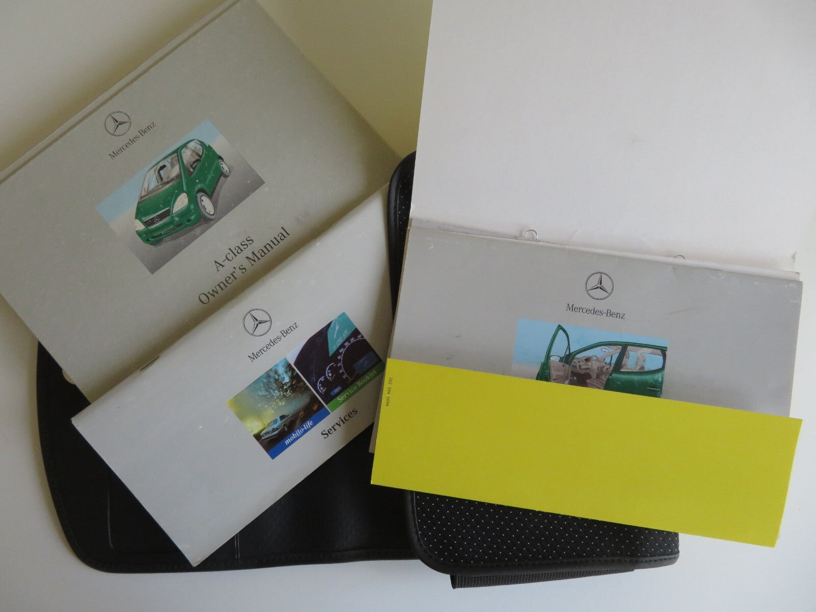 MERCEDES A CLASS OWNERS MANUAL 2001-2004 HM1-16