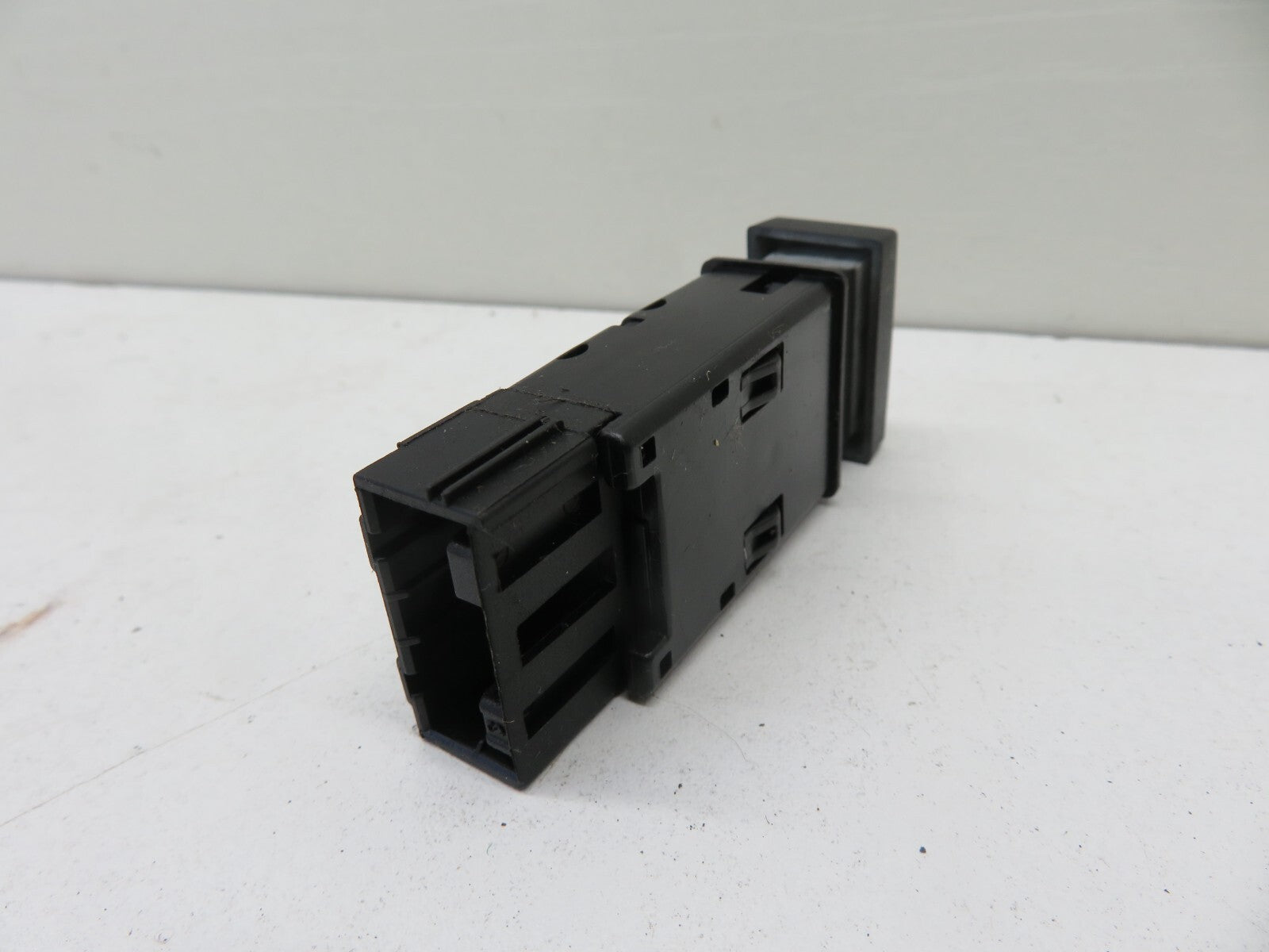 LAND ROVER FREELANDER 1 A/C SWITCH YUC500300 2004-2006 1752-13