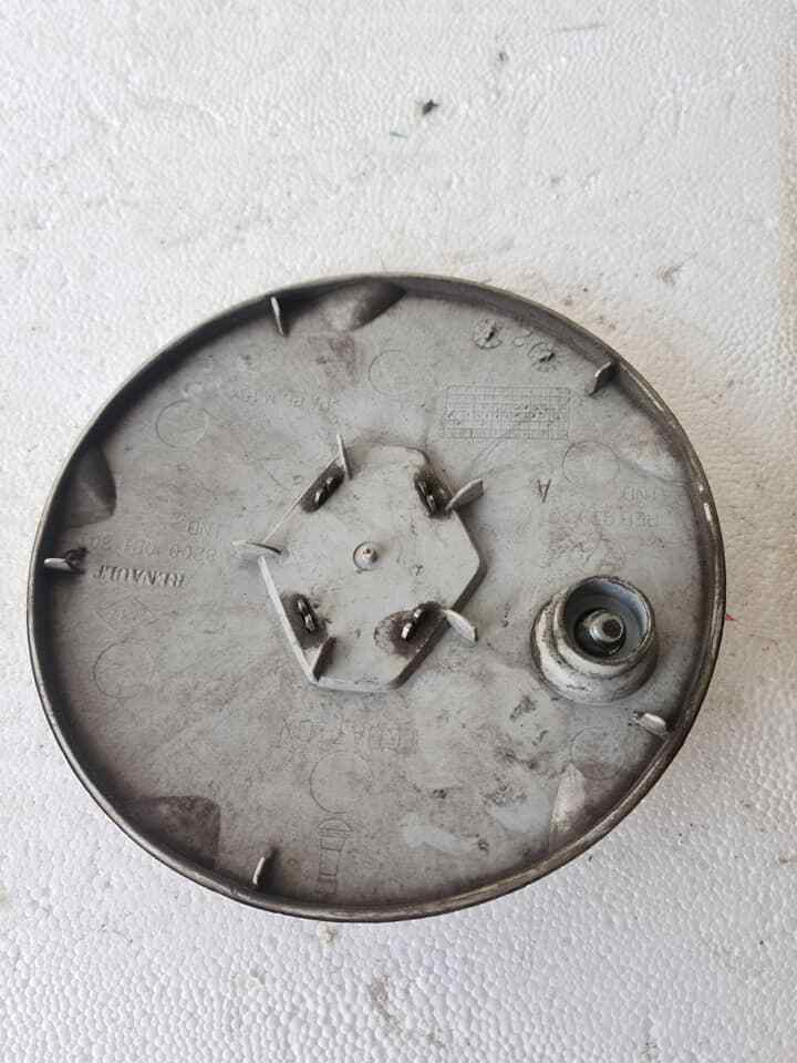 RENAULT MEGANE ALLOY WHEEL CENTRE CAP 1998-2002 MK1-5