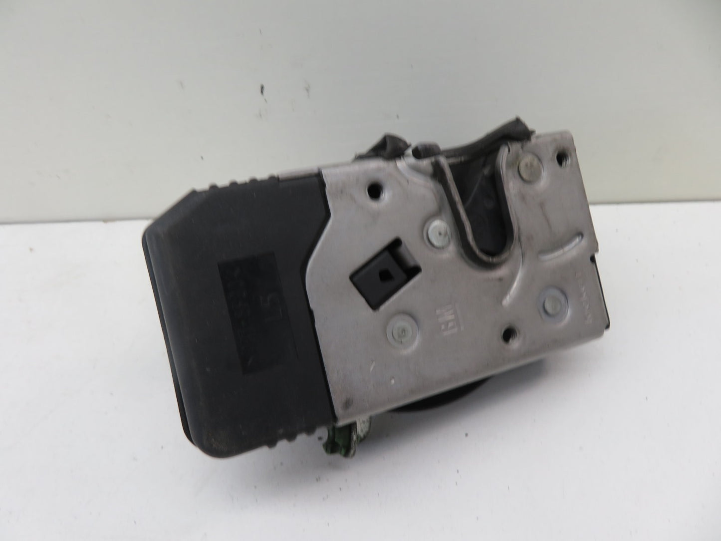 VAUXHALL ZAFIRA A NSF PASSENGER DOOR LOCK CATCH 24444818 1999-2005 1353-3