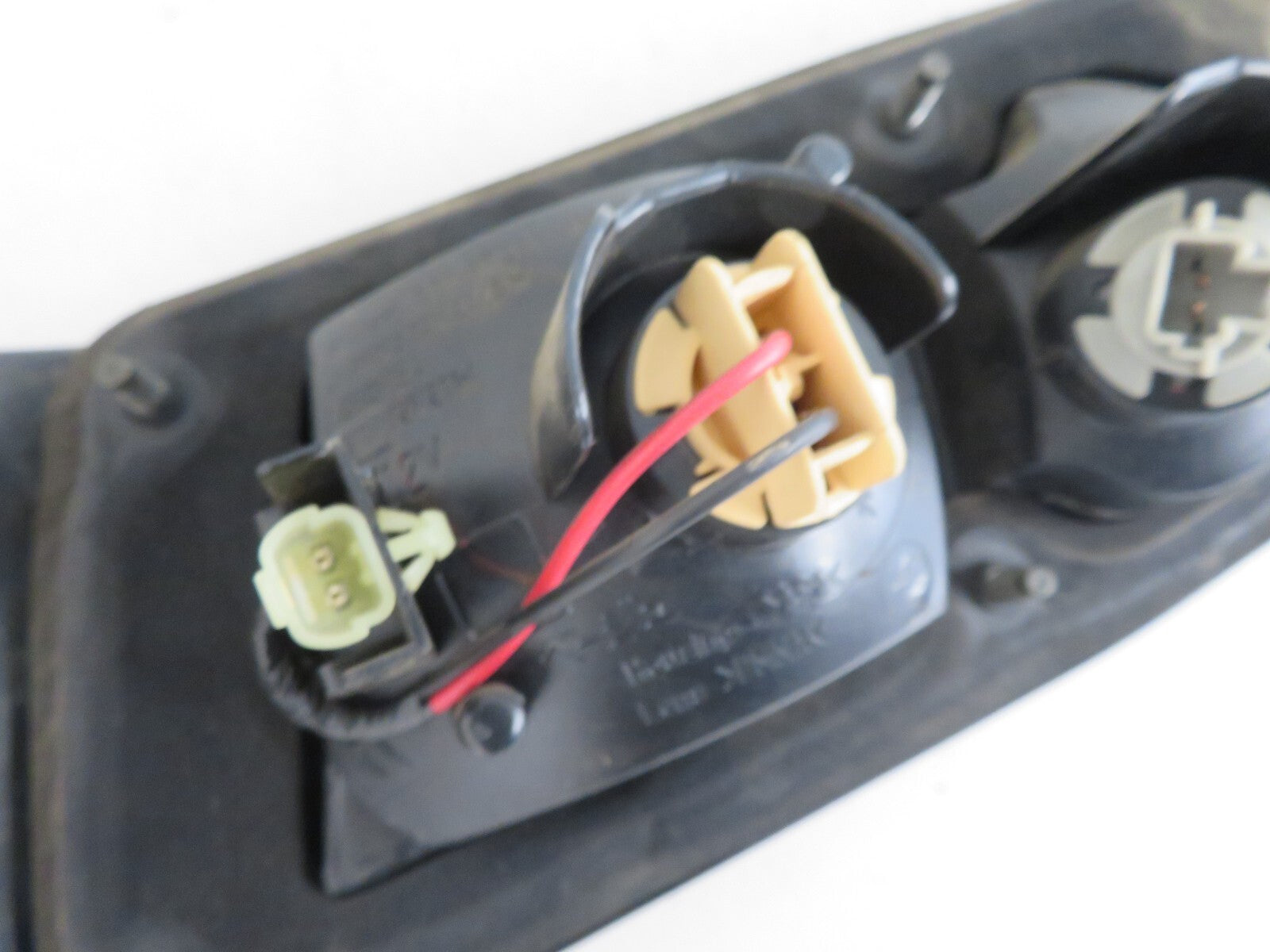 MITSUBISHI GALANT NS REAR TAIL LIGHT 226-87201 1996-2004 MIX-1710-5