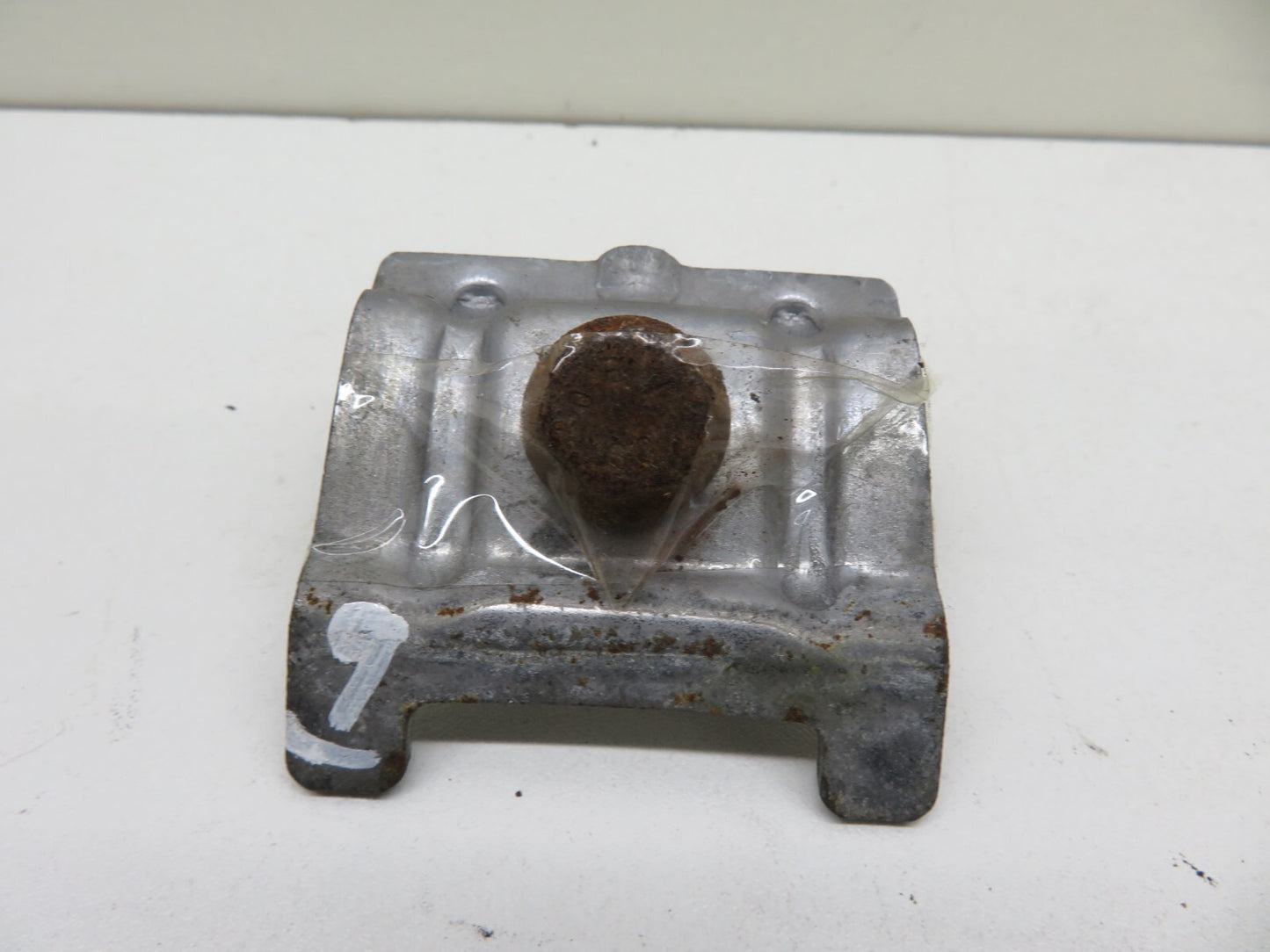 VOLKSWAGEN VW EOS BATTERY CLAMP 2006-2010 1721-9