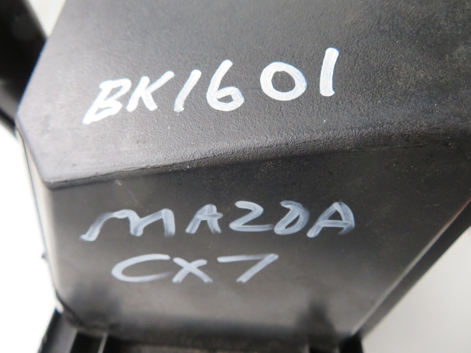 MAZDA CX7 2.2 DIESEL AIR FILTER BOX R2AX13Z02 2006-2012 BK1601