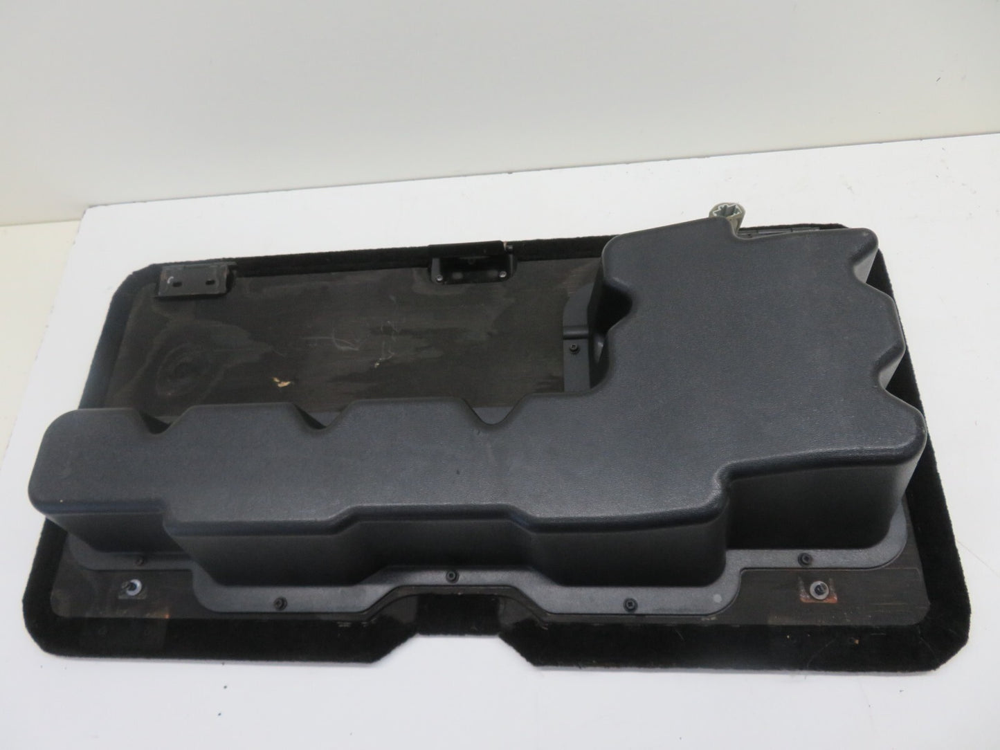 LAND ROVER FREELANDER 1 REAR BOOT SUBWOOFER BOOT FLOOR HARMON KARDON 1997-2006