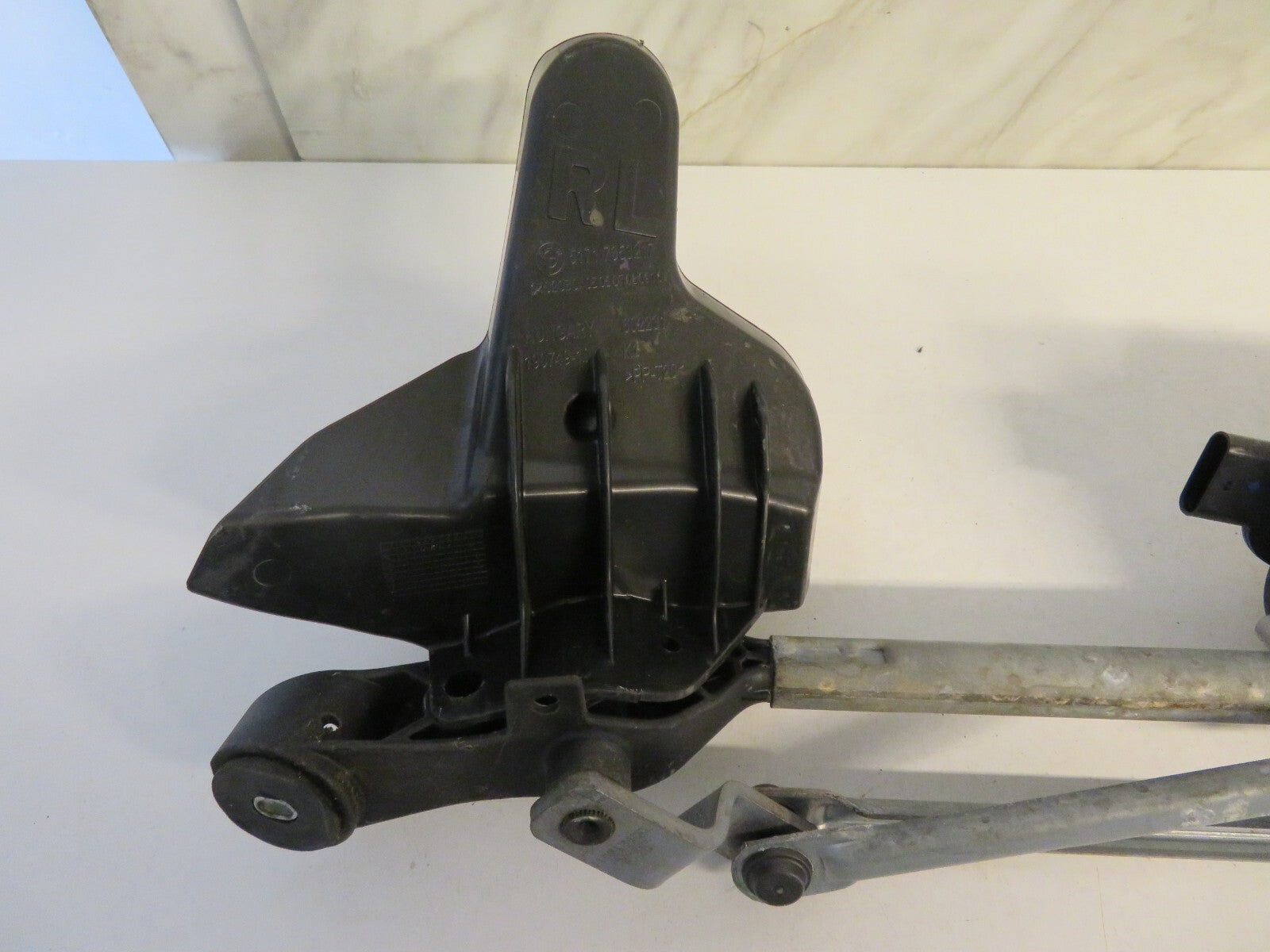 BMW 1 SERIES F20 FRONT WIPER MOTOR 7267504 2012-2015 AMS1445