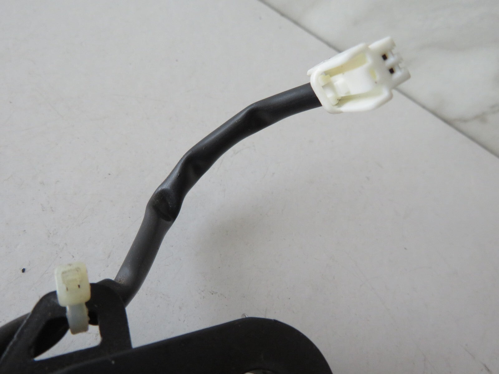 MAZDA MX5 MX-5 MK3 FRONT ROOF LATCHES 2005-2008 AMS1226