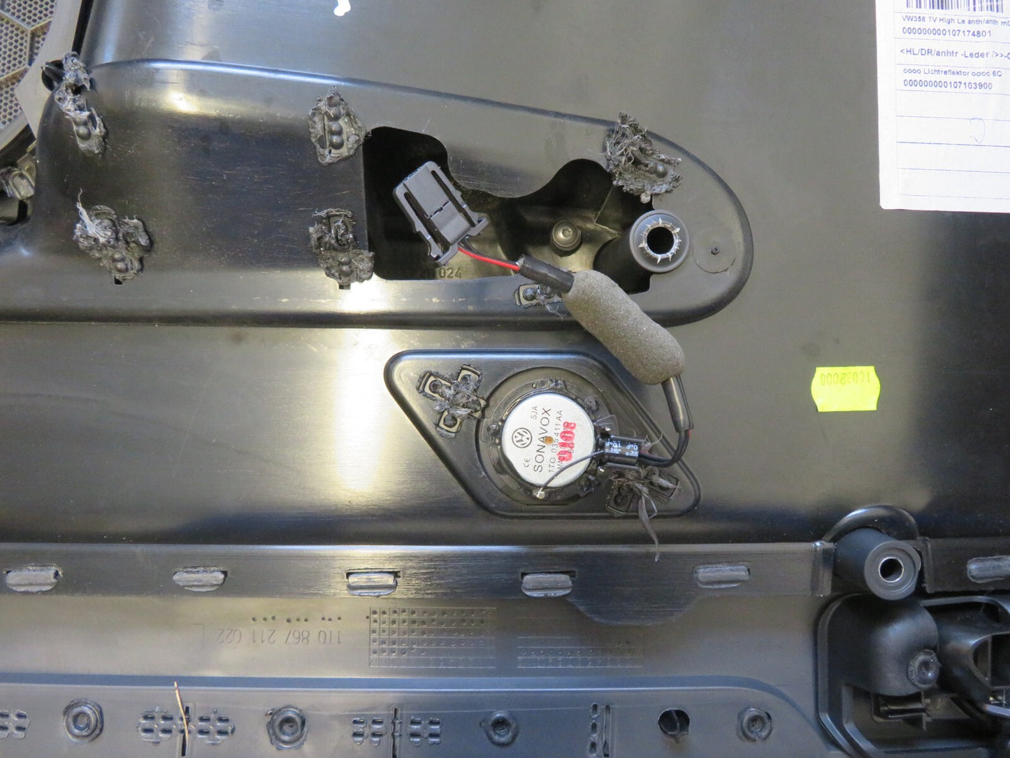 VOLKSWAGEN VW TOURAN NSR PASSENGER REAR DOOR CARD 1T0867211 2003-2010