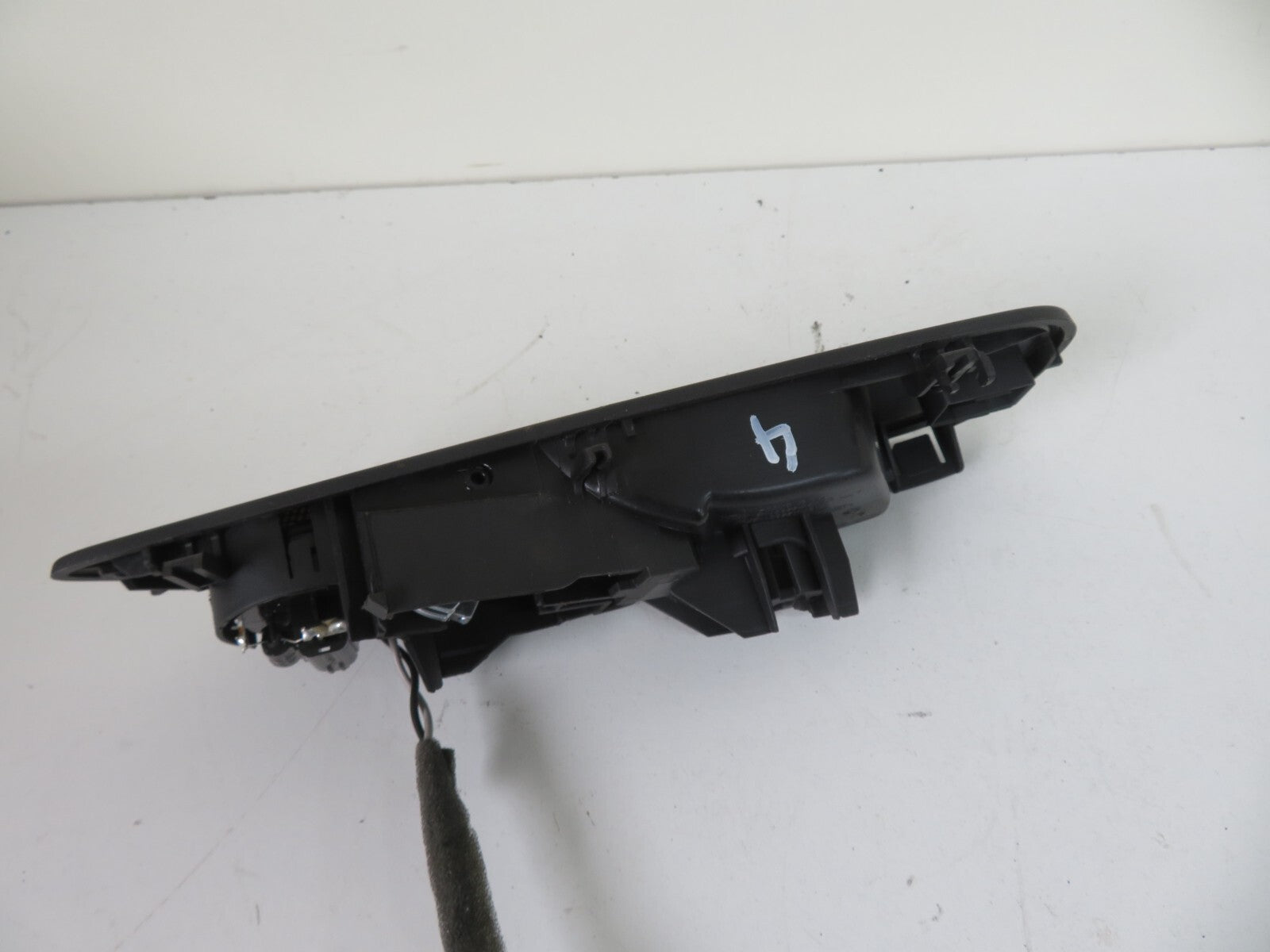 FORD FIESTA ST180 NSF PASSENGER DOOR HANDLE TWEETER 2013-2017 1157-4