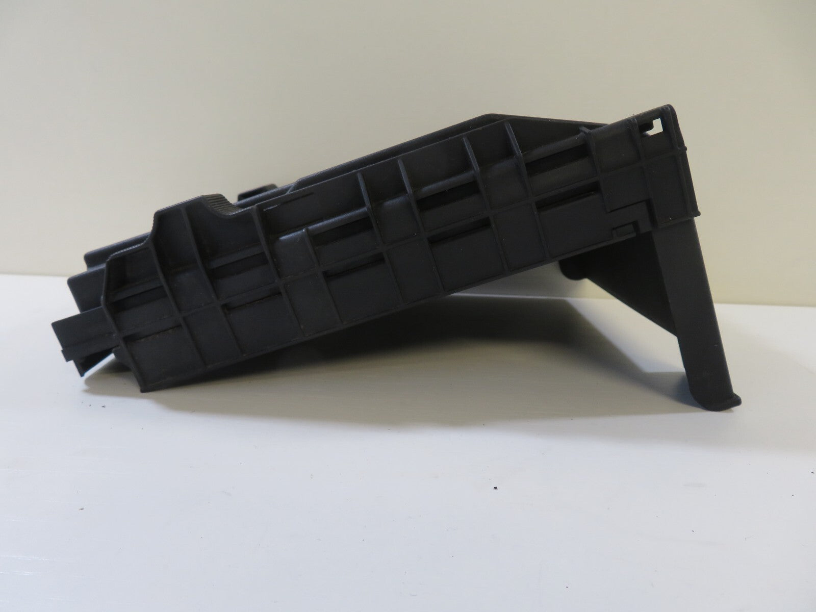 VOLKSWAGEN VW TOURAN ENGINE BAY FUSE BOX COVER 1K0937132 2003-2009 1701-26