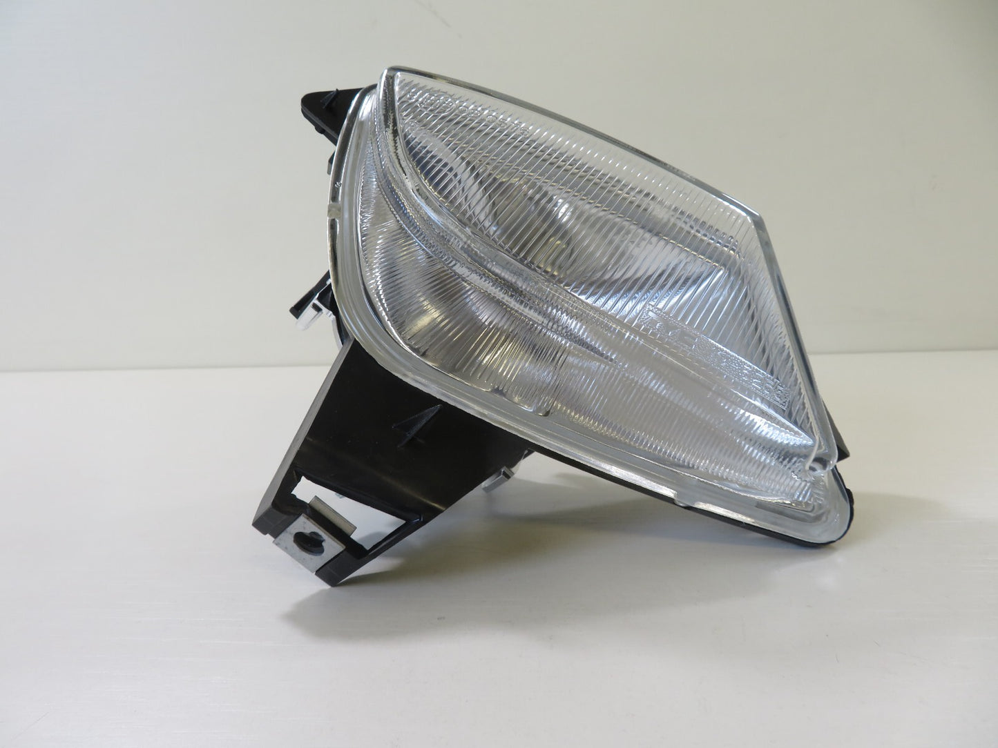 RH OS DRIVER FRONT FOG LIGHT 19-5253-05-2 TYC FITS CITROEN XSARA 1997-2000 #1S2