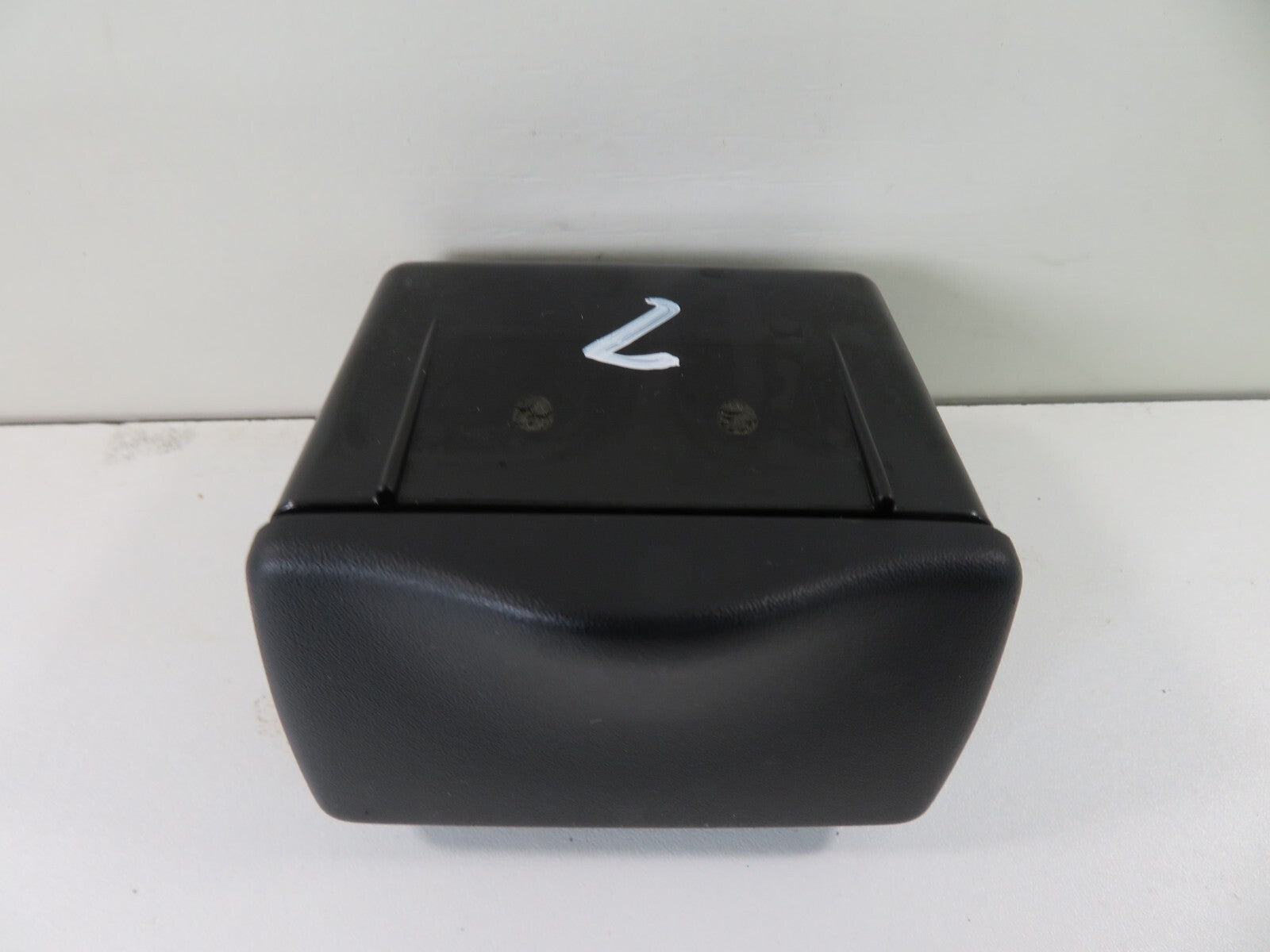 HONDA CRV MK2 REAR ASHTRAY 2002-2007 1407-7