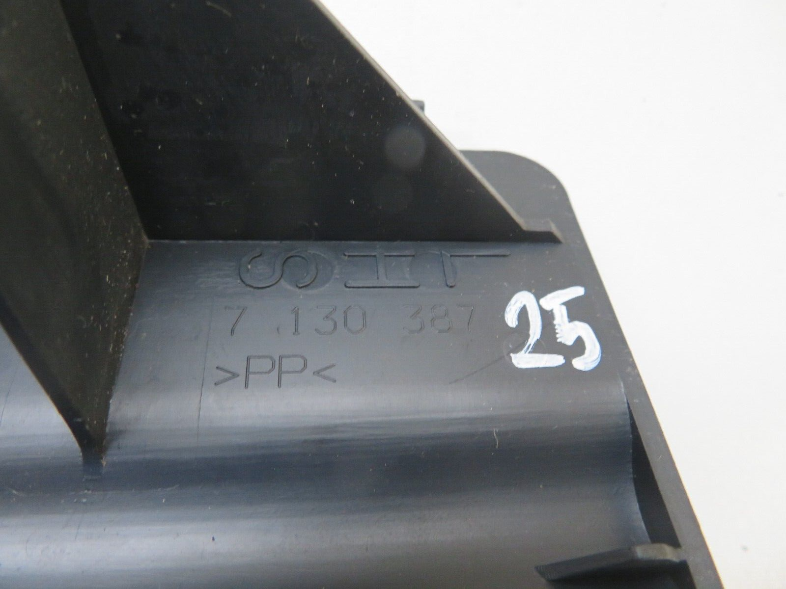 BMW MINI COOPER R50 R52 NSR BOOT ACCESS TRIM 7130387 2001-2006 1325-25