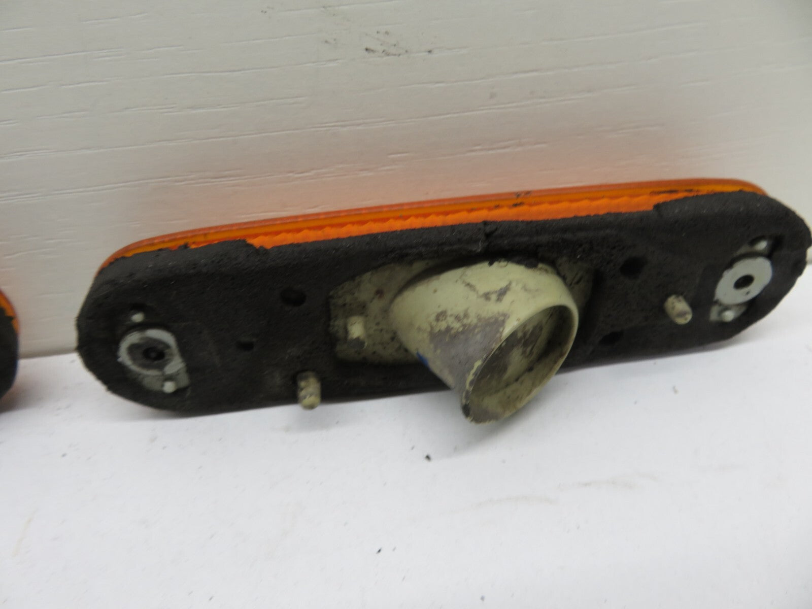 MAZDA MX5 MK1 FRONT BUMPER REFLECTORS PAIR 1989-1998 #2100-14