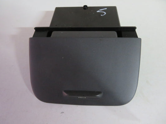 VOLVO C70 INTERIOR ASHTRAY 9158408 1996-2004 AMS1557-5