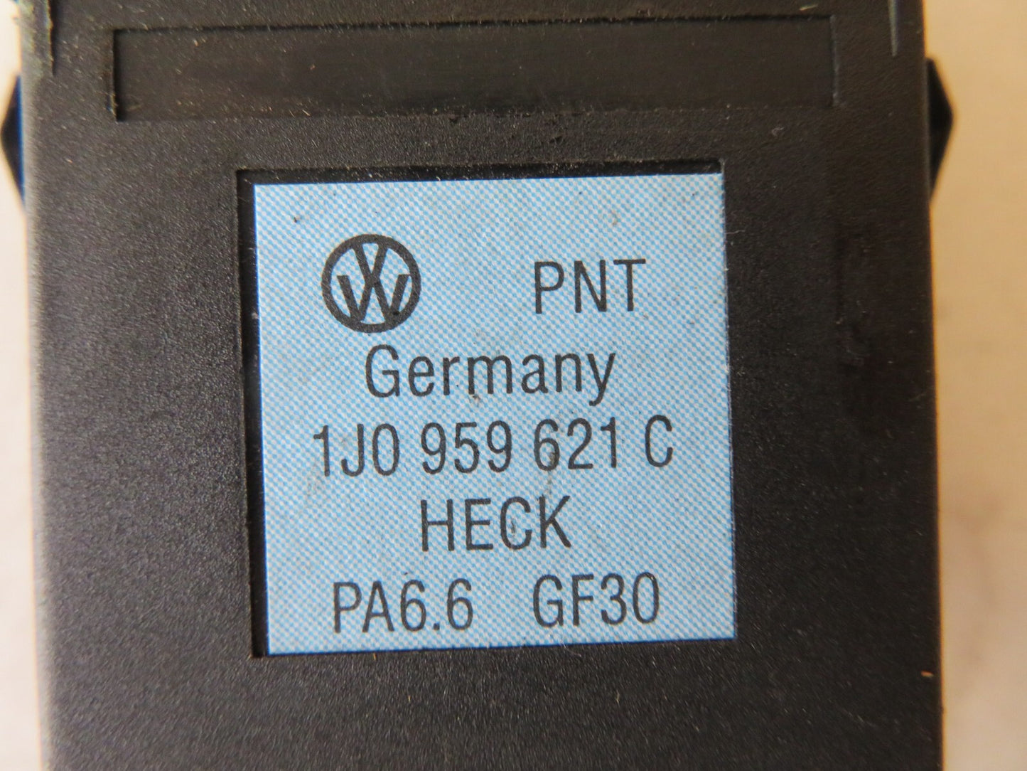 VOLKSWAGEN VW GOLF MK4 REAR DEMISTER SWITCH 1J0959621C 1998-2004 AMS1703-2