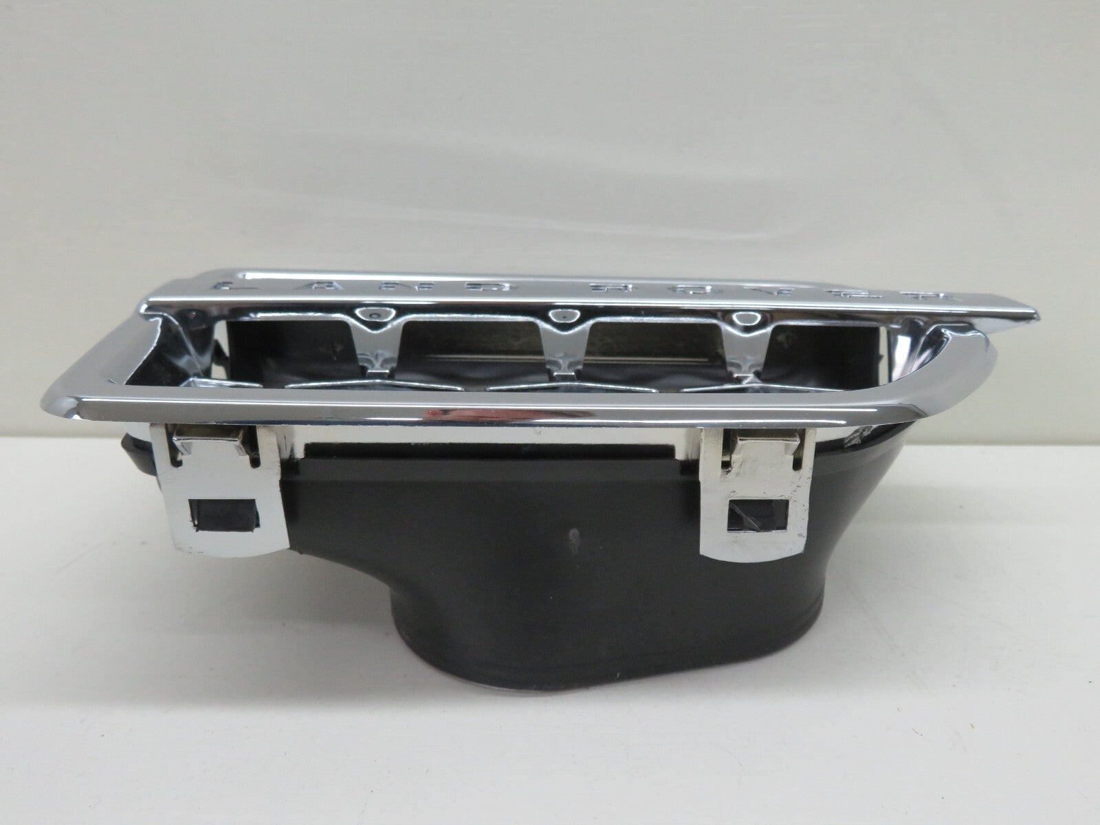 OS DRIVER FRONT GRILLE VENT FOR LAND ROVER DISCOVERY 2009-2018 L319