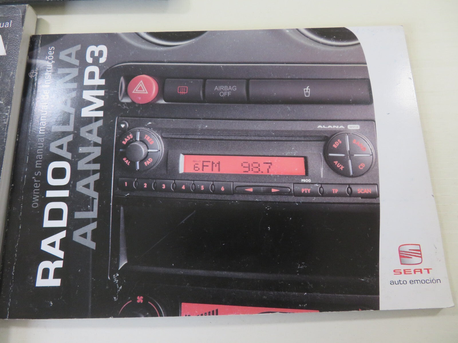 SEAT IBIZA MK3 6L OWNERS MANUAL WITH FOLDER 2002-2008 2018-1