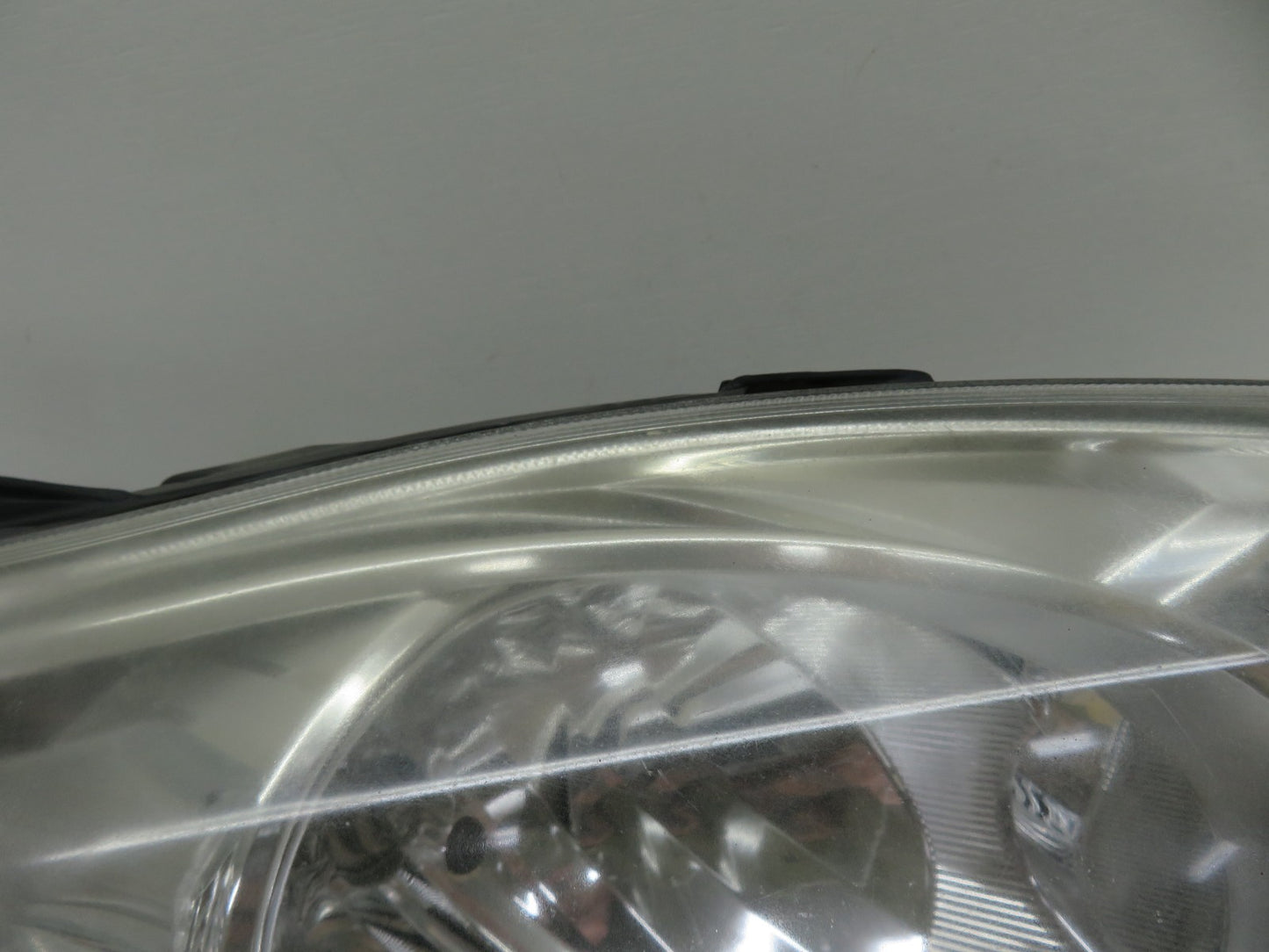 FORD C MAX OS DRIVER HEADLIGHT AM51-13W029-BE (SEE PHOTOS, DAMAGE ) 2010-2015