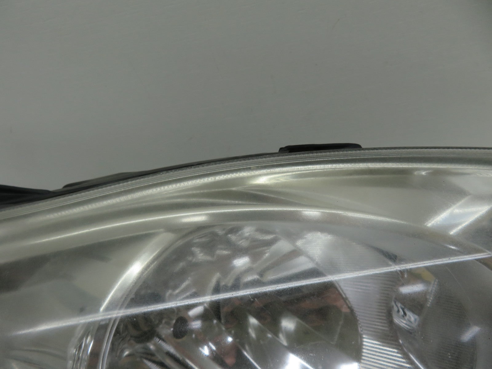 FORD C MAX OS DRIVER HEADLIGHT AM51-13W029-BE (SEE PHOTOS, DAMAGE ) 2010-2015