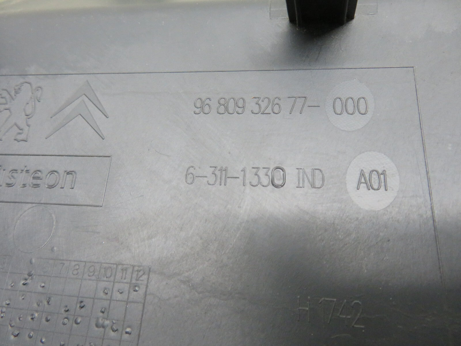 CITROEN BERLINGO MK2 OS DRIVER LOWER STEERING COLUMN TRIM 2008-2014 1747-1