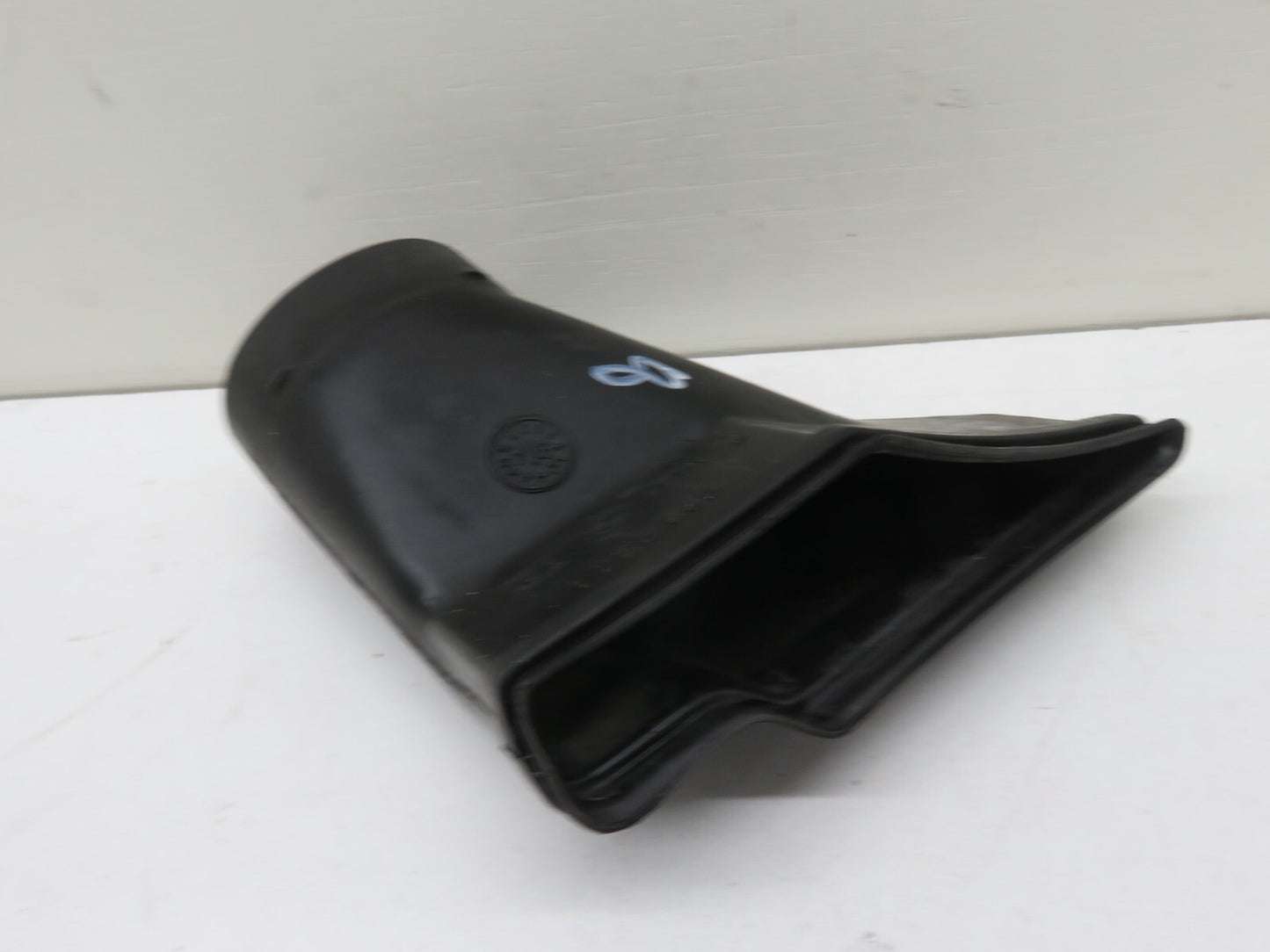 BMW E36 3 SERIES ALTERNATOR COOLING DUCT 1730635 1991-1998 1741-8