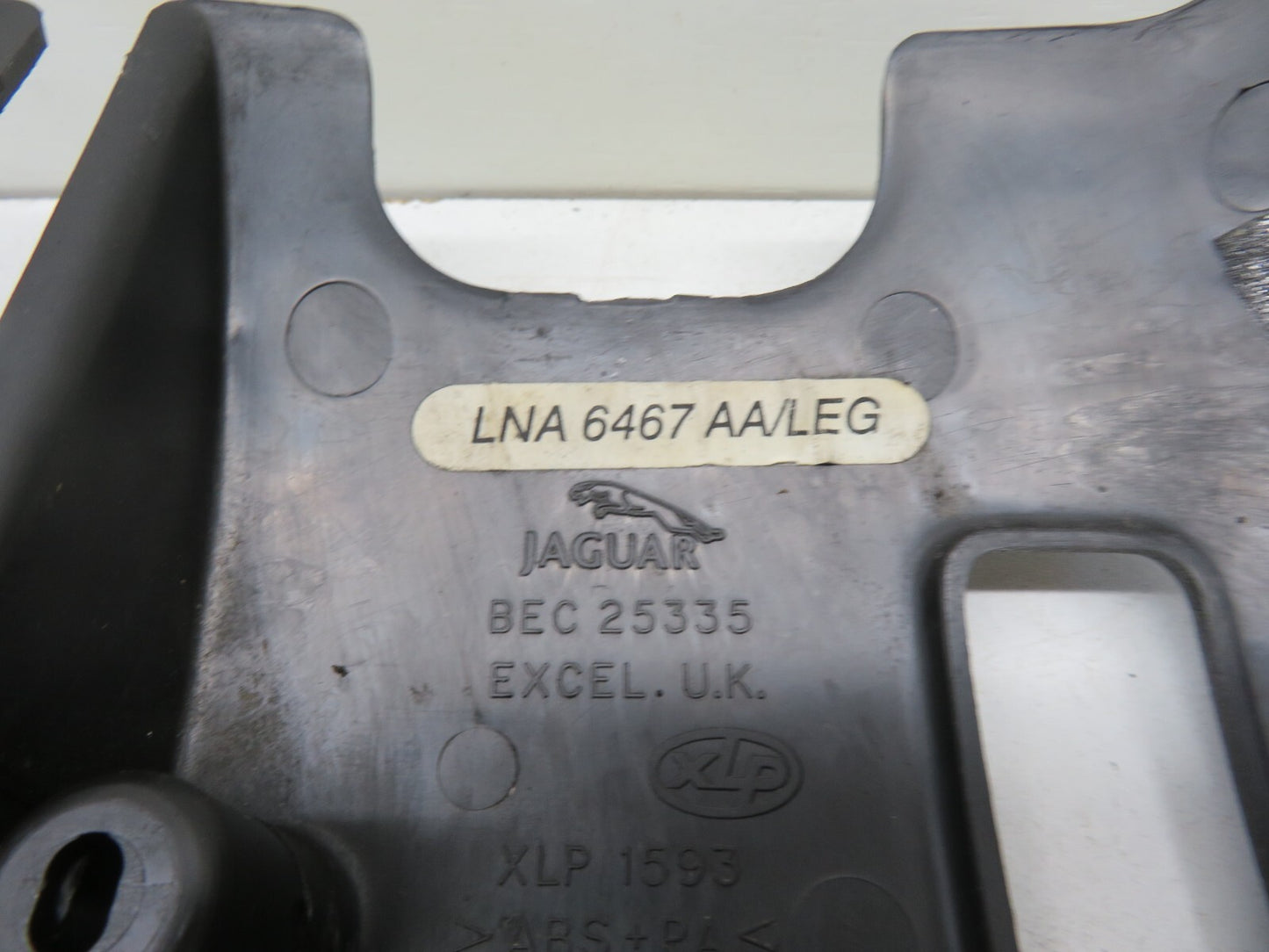 JAGUAR XJR STEERING COLUMN LOWER TRIM COVER 1994-2001 1744-3