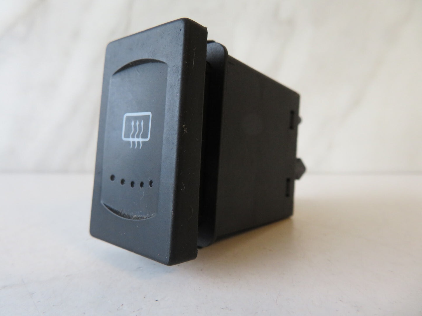 VOLKSWAGEN VW PASSAT B5.5 REAR WINDOW DEMISTER SWITCH 3B0959621D 01-05 AMS1348-2