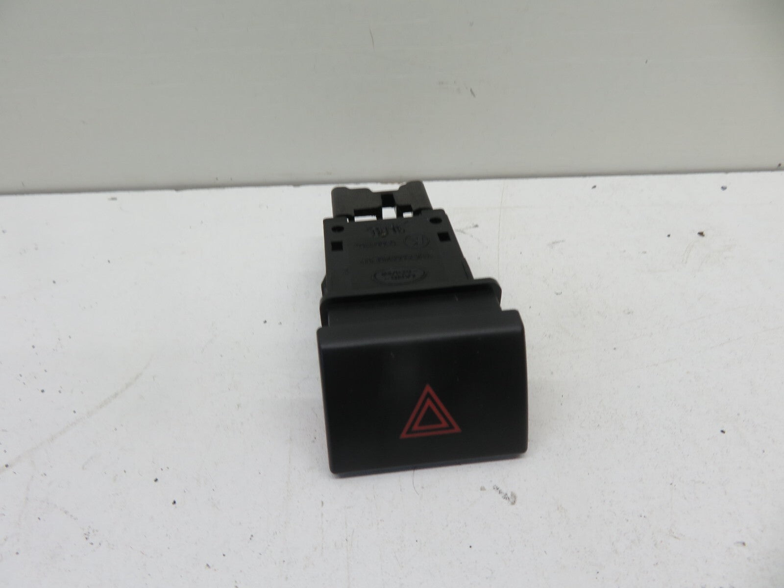 LAND ROVER FREELANDER 1 HAZARD SWITCH (SEE PHOTOS) 1997-2006 1730-12