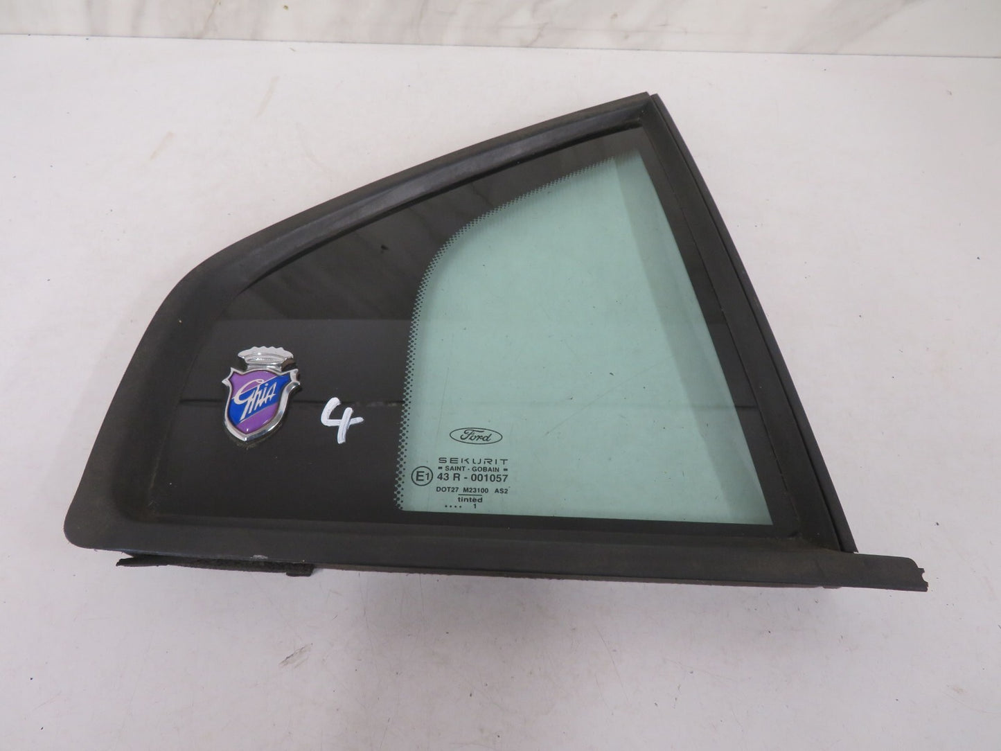 FORD MONDEO MK3 HATCHBACK OS DRIVER REAR QUARTER GLASS WINDOW 2001-2007 MX1520-4
