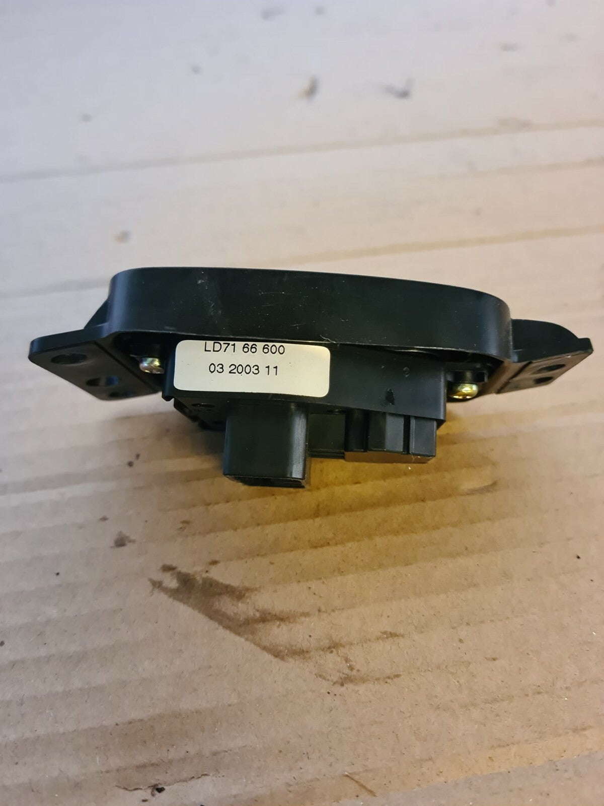 MAZDA MPV DOOR WING MIRROR CONTROL SWITCH 2004-2009 A51