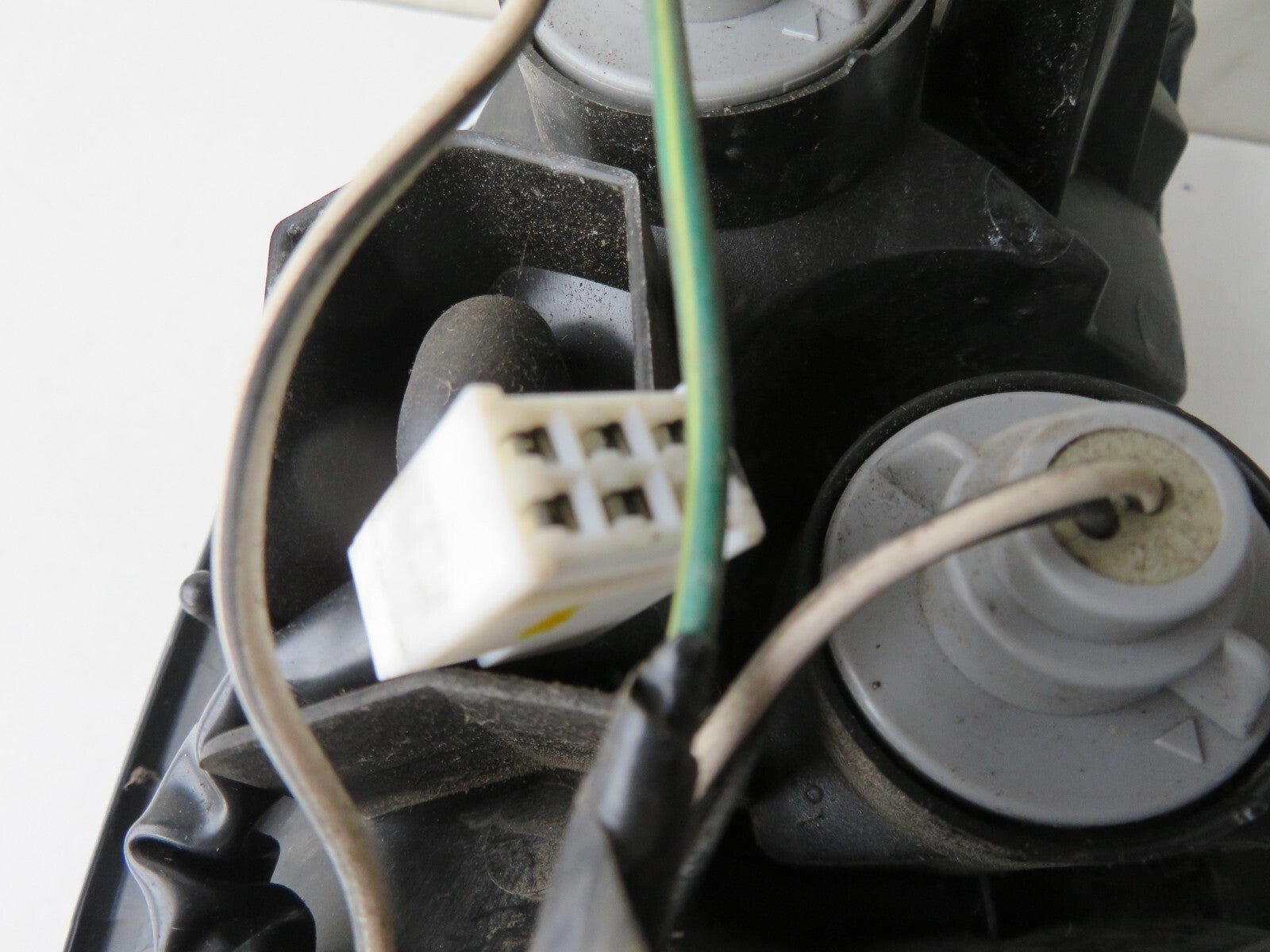 TOYOTA RAV 4 OS REAR TAIL LIGHT 1996-2000 A1142-4