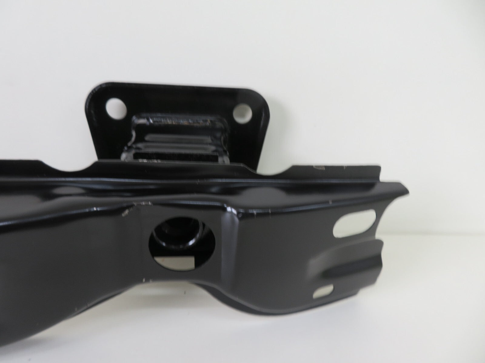 FRONT BUMPER REINFORCER BAR FOR BMW X1 BM1A87A (SEE PHOTOS) 2008-2015