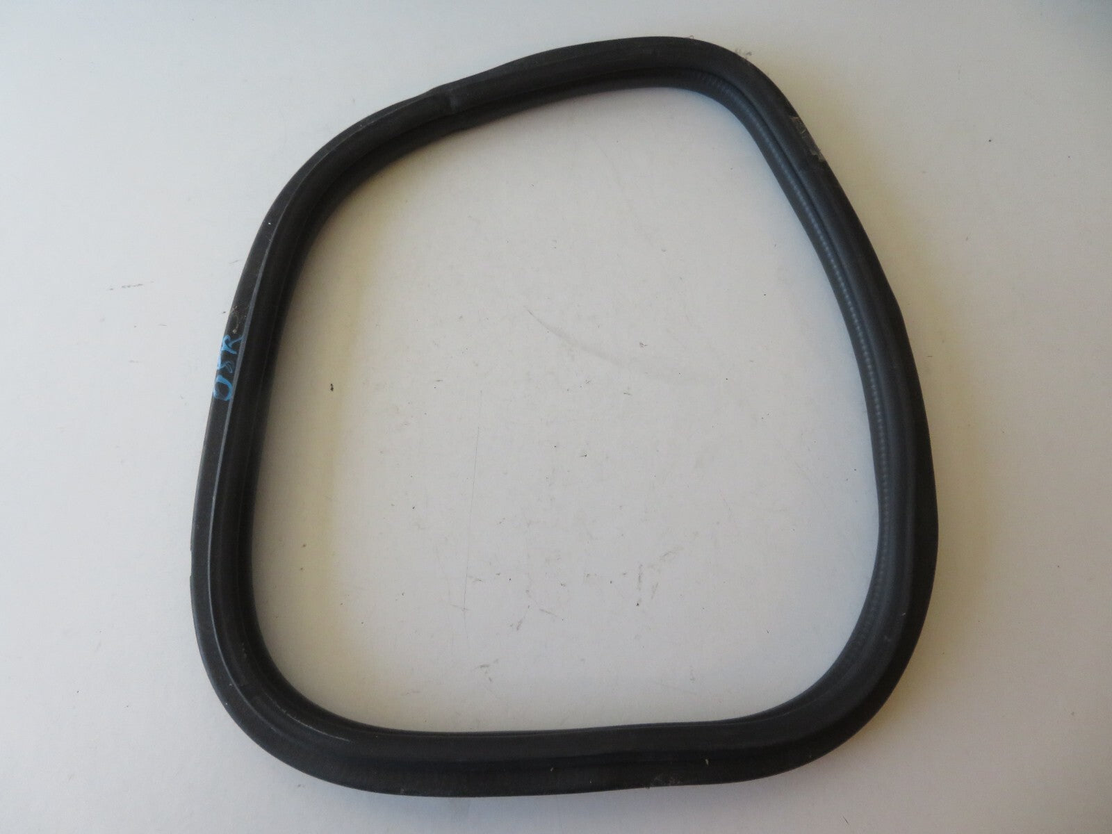 MAZDA RX8 OS DRIVER REAR WINDOW RUBBER SEAL 2003-2008 AMS1403 SA