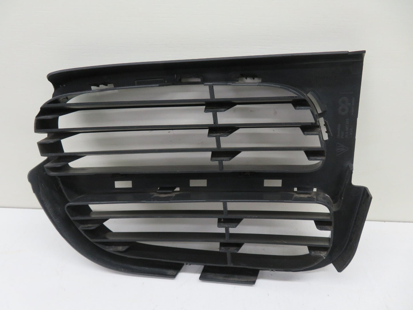 PORSCHE CAYENNE 955 NS PASSENGER FRONT GRILL 7L5807681 2003-2007 1718-2