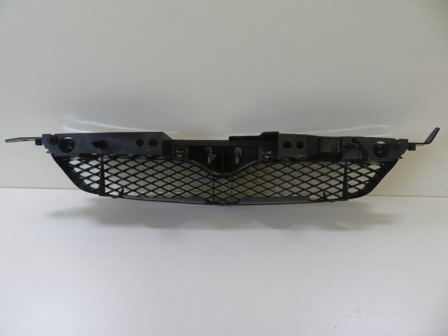 FRONT GRILLE FOR MAZDA 323 MZ07073GA FOR YEARS 1999-2000