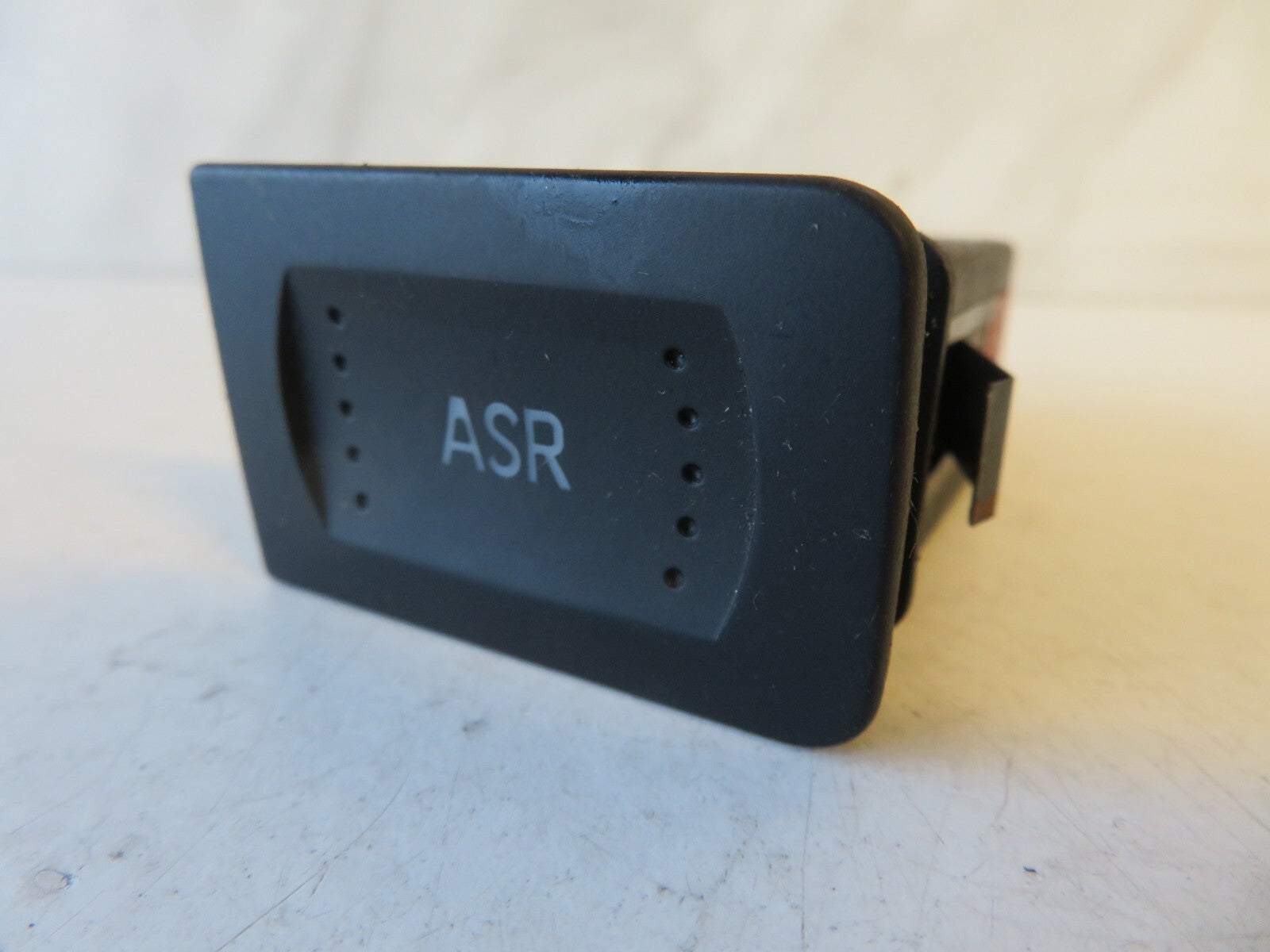 VOLKSWAGEN VW GOLF MK4 ASR TRACTION SWITCH 1J0927133A 1998-2004 AMS1703-2