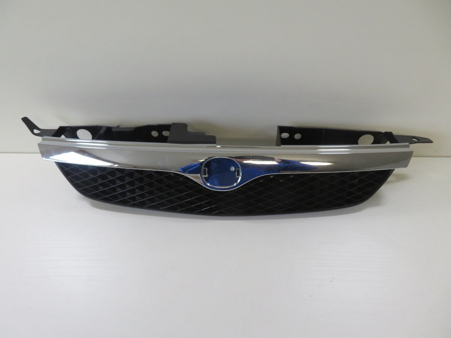 FRONT GRILLE FOR MAZDA 323 MZ07073GA FOR YEARS 1999-2000