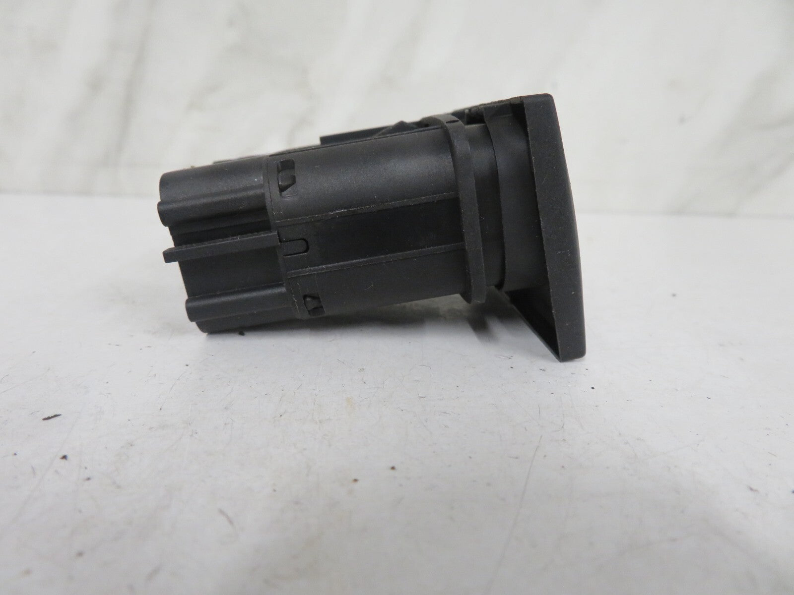 FORD MONDEO MK3 WINDOW DEMIST SWITCHES 2000-2006 1639-8