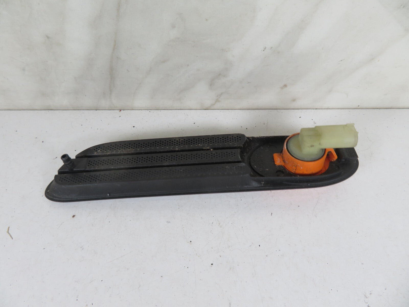 MINI COOPER R52 OS SIDE REPEATER INDICATOR LIGHT GRILL 2004-2008 1850-12