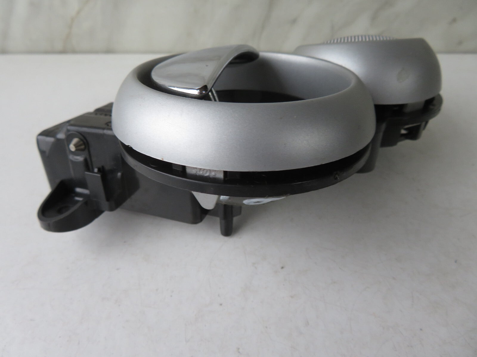 BMW MINI COOPER R50 NS PASSENGER INTERIOR DOOR HANDLE 6919451 2000-2006 A0925-16